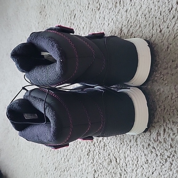 NWT Wonder Nation Toddler Girl's Boots - Picture 7 of 8